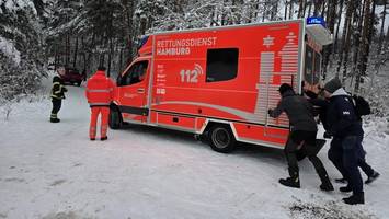 drama in der fischbeker heide: retter stecken im schnee fest