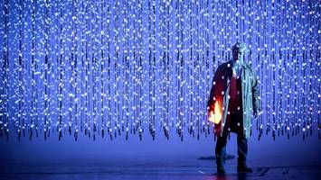 „zauberflöte“-finale in der staatsoper: der letzte macht das licht aus