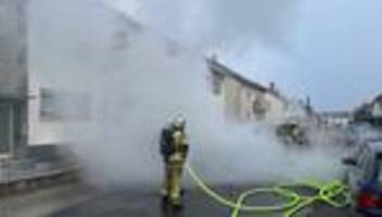 Brände: Gefrorenes Löschwasser – Passant stürzt bei Feuerwehreinsatz