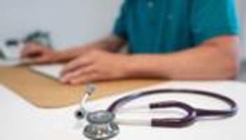 Gesundheit: Facharzttermin binnen vier Wochen – Minister will Garantie