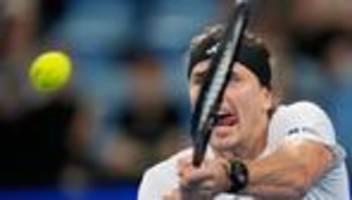 Tennis: Klare Niederlage gegen Polen: Zverev und Co. droht das Aus