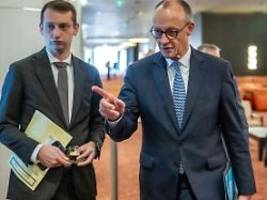 nach vier gemeinsamen jahren: merz wechselt überraschend seinen büroleiter aus