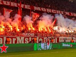 sperrung der ganzen südkurve?: beim fc bayern wird freiheit für fans plötzlich ein problem