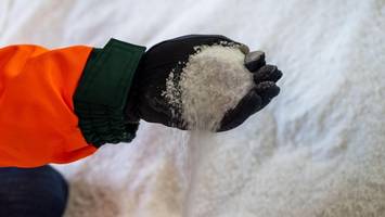 Streusalz wird knapp: Stadt schränkt Winterdienst massiv ein