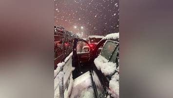 Weichenstörung: Hunderte Sylt-Urlauber frieren auf dem blauen Autozug