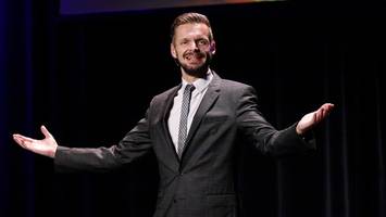 florian schroeder in hamburg: spott nicht nur für klöckner und pilawa