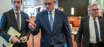 kanzler merz tauscht überraschend seinen büroleiter aus