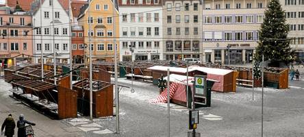 wann sind die christkindlesmarkt-stände am rathausplatz in augsburg weg?