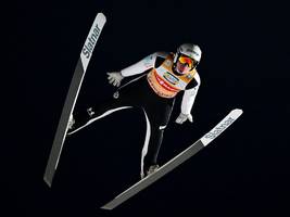 vierschanzentournee: prevc gewinnt quali-springen, hoffmann angeschlagen