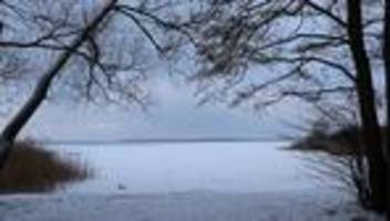 Eisige Temperaturen: Wasserschutzpolizei warnt davor, Eisflächen zu betreten