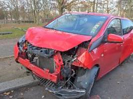 93 menschen tot, 1500 verletzt: autofahrer ohne führerschein 2024 für 7000 unfälle verantwortlich