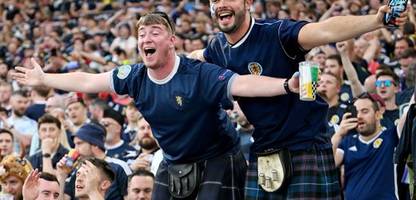 fußball-wm 2026: regierungschef john swinney kündigt wm-feiertag für schotten an