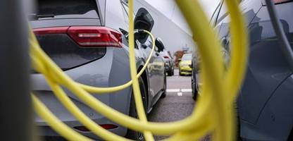 elektroauto-rekord: mehr als 545.000 batterie-pkw 2025 in deutschland zugelassen