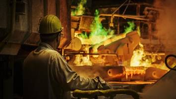 hamburger aktie jagt von rekord zu rekord – und ein mann freut sich besonders