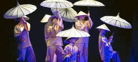 Eintauchen in eine Traumwelt voller Artistik, Magie und Witz