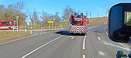 feuerwehr thannhausen geht mit ihrem signalhorn viral: netz diskutiert kurioses video