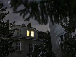 Berlin: Die Lichter gehen an, das Drama bleibt