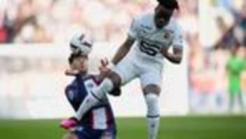 Transfers: Stürmer Kalimuendo verstärkt Eintracht Frankfurt