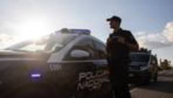 Urlaubsinsel: Mallorca: Deutscher ohne Fahrerlaubnis baut Unfall vor Wache