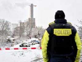 stromausfall in berlin: warum man stromleitungen so schwer schützen kann