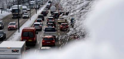 Arbeitsrecht: Schnee, Glätte, Blizzard - Darf ich jetzt einfach zu Hause bleiben?