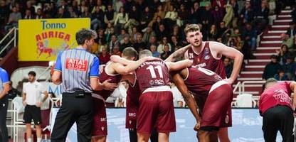 basketball-partie abgebrochen: plötzlich hatte ein team nur noch einen spieler auf dem feld