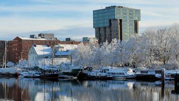 Seltene Gelegenheit: So entdecken Sie den verschneiten Binnenhafen