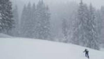 Bergsport: Schneefall in Bayern - Lawinengefahr steigt