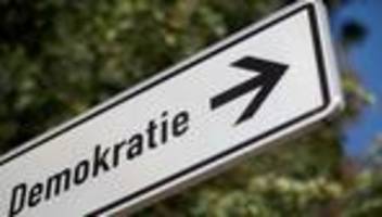 Gesellschaft: Demokratiefördergesetz soll Vielfalt und Austausch stärken