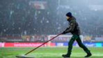 Jahresauftakt im Oberhaus: Spielabsagen in der Bundesliga? DFL wegen Wetter alarmiert