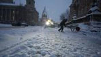 unwetter im norden: sturmtief bringt schnee und wind – schulen in hamburg dicht