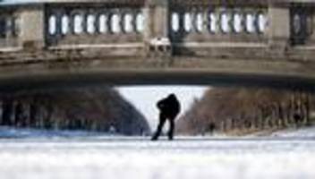 Wettervorhersage: Auf leichten Schneefall folgt Glatteis-Gefahr