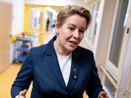 ein match mit folgen?: giffey über wegners tennis-auszeit: kann ich nicht nachvollziehen