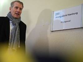 schwierige kommunikation: zeugin erhebt vorwürfe gegen vater der block-kinder