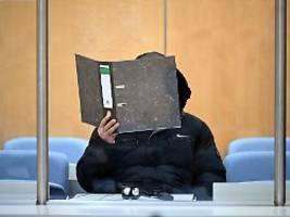 Vorwurf der Beihilfe zum Mord: Mutmaßlicher IS-Kriegsverbrecher steht vor Gericht in Düsseldorf