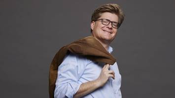 Herr Schröder zeigt, warum man nie wieder Schüler sein will