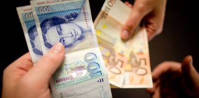 Euro: Deutsche tauschen 53 Millionen D-Mark um