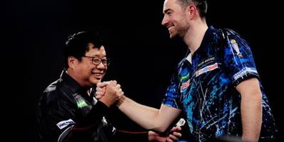 Darts-WM 2026: Luke Humphries zeigt gegen Paul Lim großen Sport