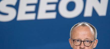 wirtschaftsstandort deutschland: der kanzler ist gefragt.