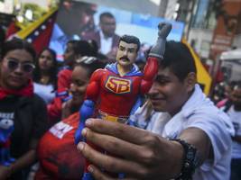 Politisches Chaos: Zwischen Freilassungen und Unterdrückung: Das gespaltene Venezuela nach dem Machtwechsel