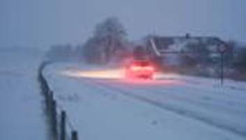 Folgen des Winterwetters: Müllabfuhr wegen Schneetreibens in Wilhelmshaven abgebrochen