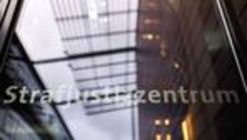 Kriminalität: Mann soll Partnerin aus Eifersucht getötet haben - Prozess