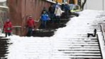 Unterrichtsausfall: Winterwetter legt Schulbetrieb in Teilen Thüringens lahm
