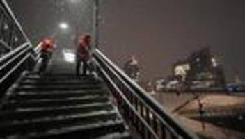 winterdienst in hamburg: wir haben keine technik, um schnee verschwinden zu lassen