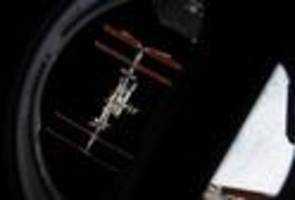 abbruch von iss-mission: ein kranker astronaut im all? die nasa schweigt und evakuiert