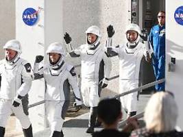 Astronaut mit Gesundheitsproblem:  Nasa muss erstmals ISS-Crew vorzeitig zurückholen