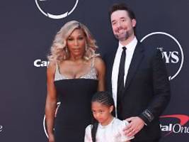 Debatte um Hautaufhellung: Ehemann verteidigt Serena Williams gegen Hater