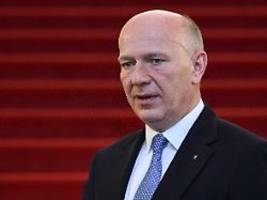 Ärger wegen tennisstunde : wegner: hätte sagen können, dass ich sport gemacht habe