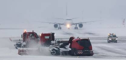 Winter-Wetter in Deutschland: Schulen und Verkehr betroffen durch Schneesturm