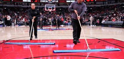 NBA: Feuchtes Parkett – Spiel zwischen Chicago Bulls und Miami Heat kurzfristig abgesagt